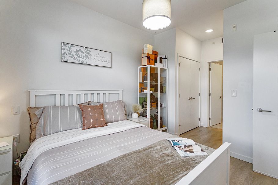 519 725 Marine Drive North Vancouver, BC - 13