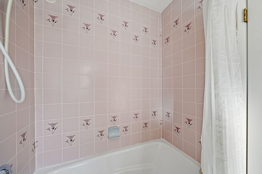 1621 Fell Avenue North Vancouver, BC - 20