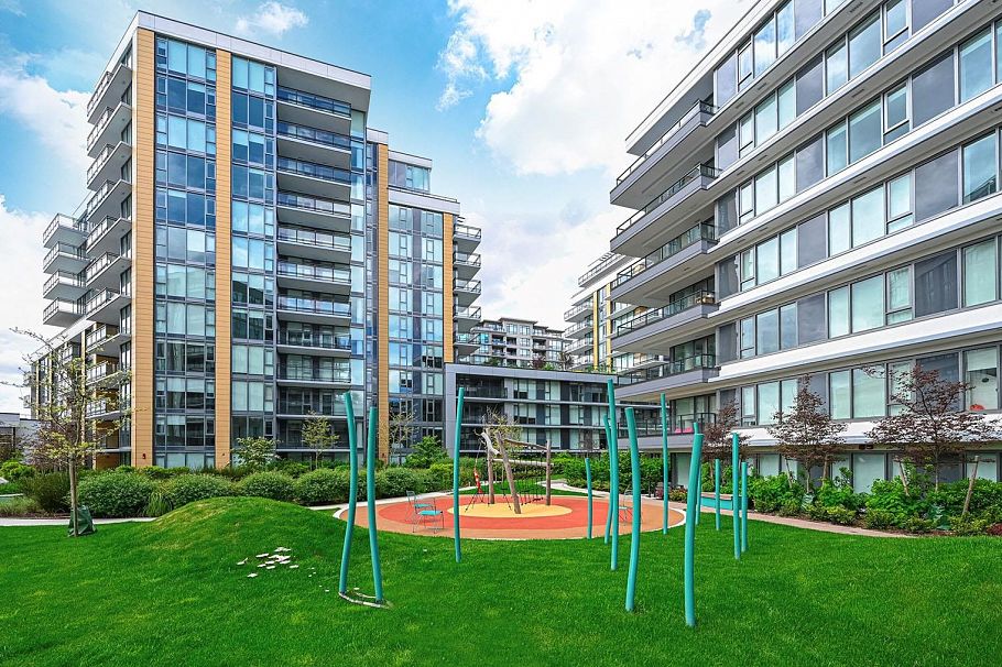 1002 3200 Corvette Way Richmond, BC - 1
