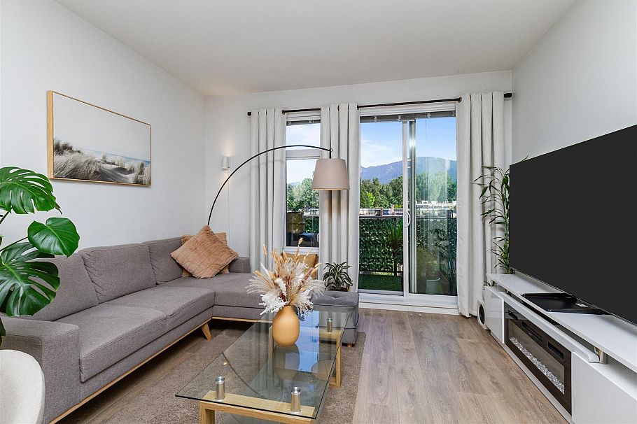 519 725 Marine Drive North Vancouver, BC - 6