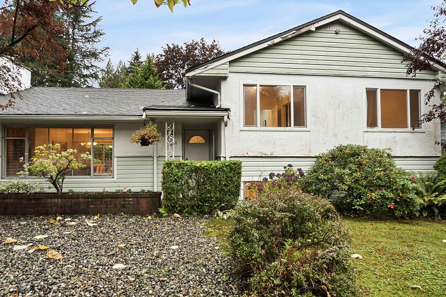 651 Kerry Place North Vancouver, BC - 28