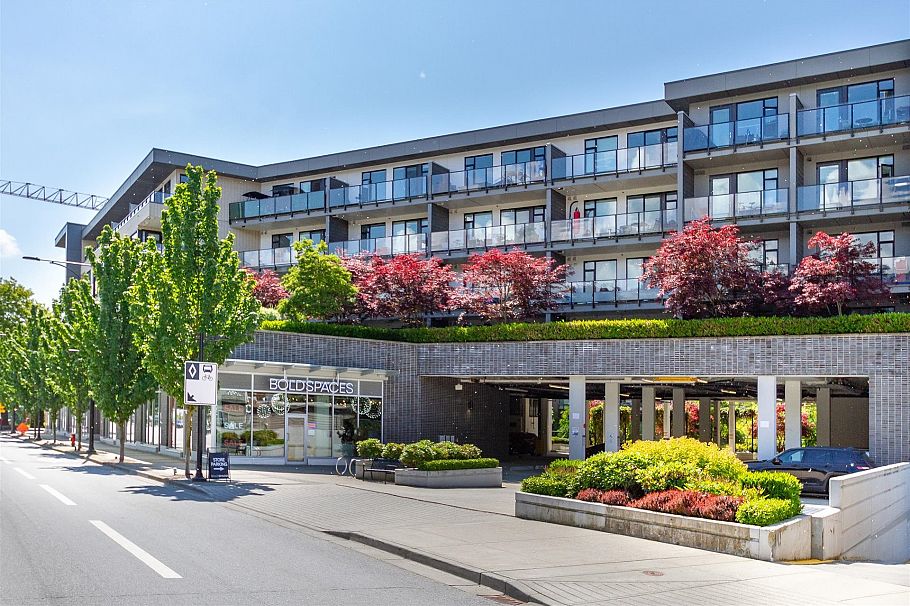 519 725 Marine Drive North Vancouver, BC - 21