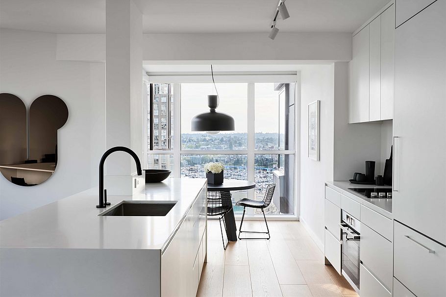 1601 1003 Pacific Street Vancouver, BC - 2