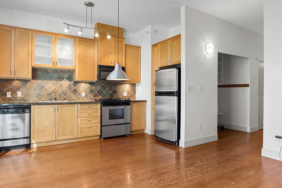 110 8988 Hudson Street Vancouver, BC - 6