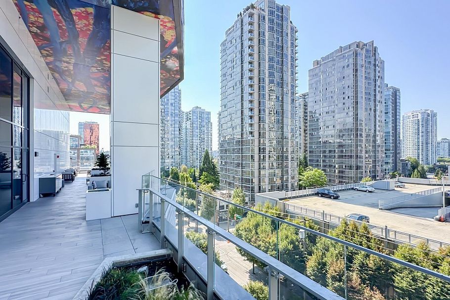 2301 885 Cambie Street Vancouver, BC - 25
