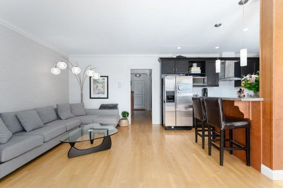 331 W 14th Street North Vancouver, BC - 14