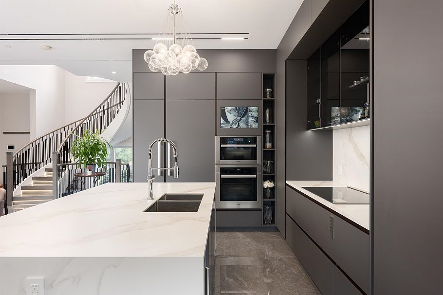 3792 W 34th Avenue Vancouver, BC - 9