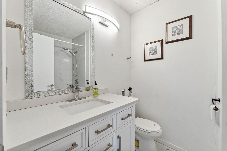 1949 Mahon Avenue North Vancouver, BC - 10