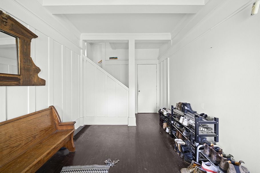 3550 W 1st Avenue Vancouver, BC - 5