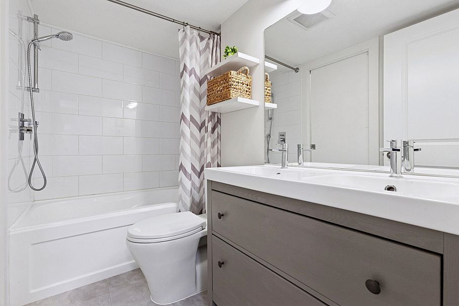 104 1365 W 4th Avenue Vancouver, BC - 19