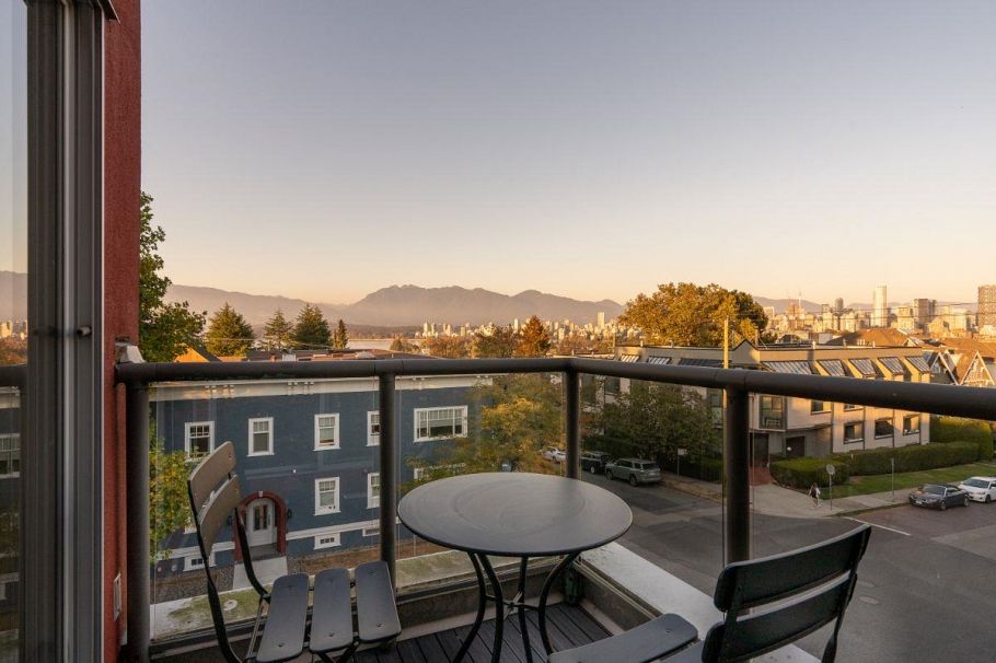 402 2216 W 3rd Avenue Vancouver, BC - 4