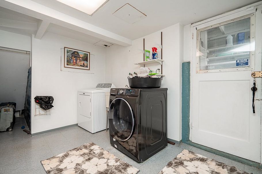 6138 Granville Street Vancouver, BC - 30