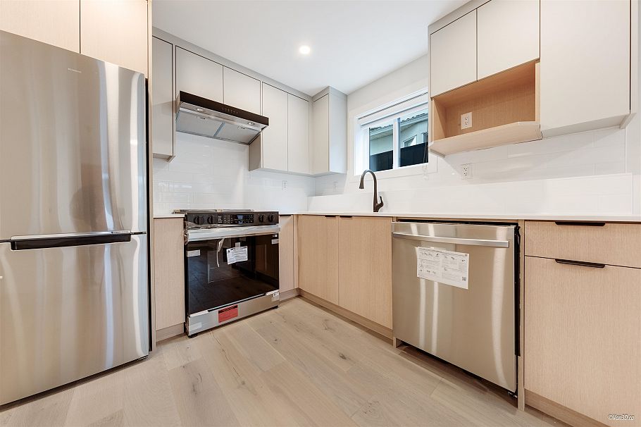 101 5092 Slocan Street Vancouver, BC - 1