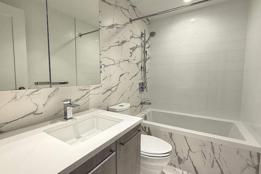 1002 3200 Corvette Way Richmond, BC - 15