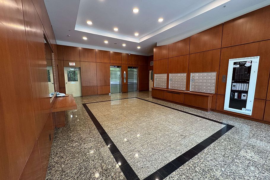 506 2733 Chandlery Place Vancouver, BC - 5