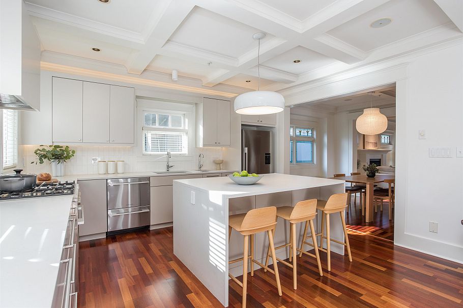 3242 W 3rd Avenue Vancouver, BC - 11