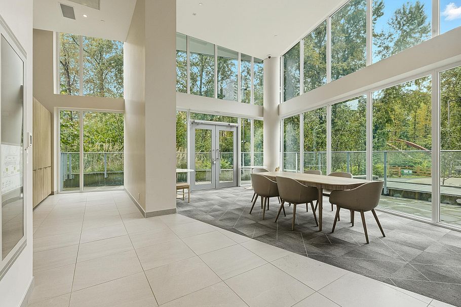 602 1401 Hunter Street North Vancouver, BC - 18