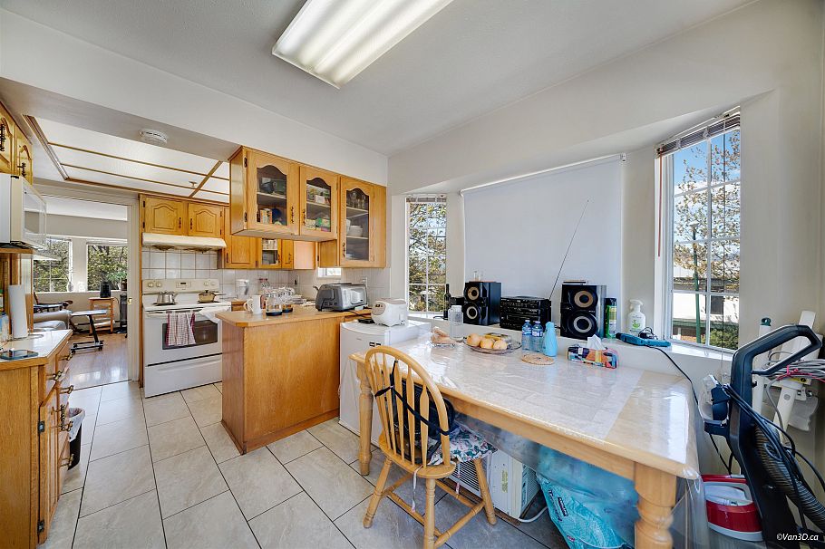 4502 Nanaimo Street Vancouver, BC - 7