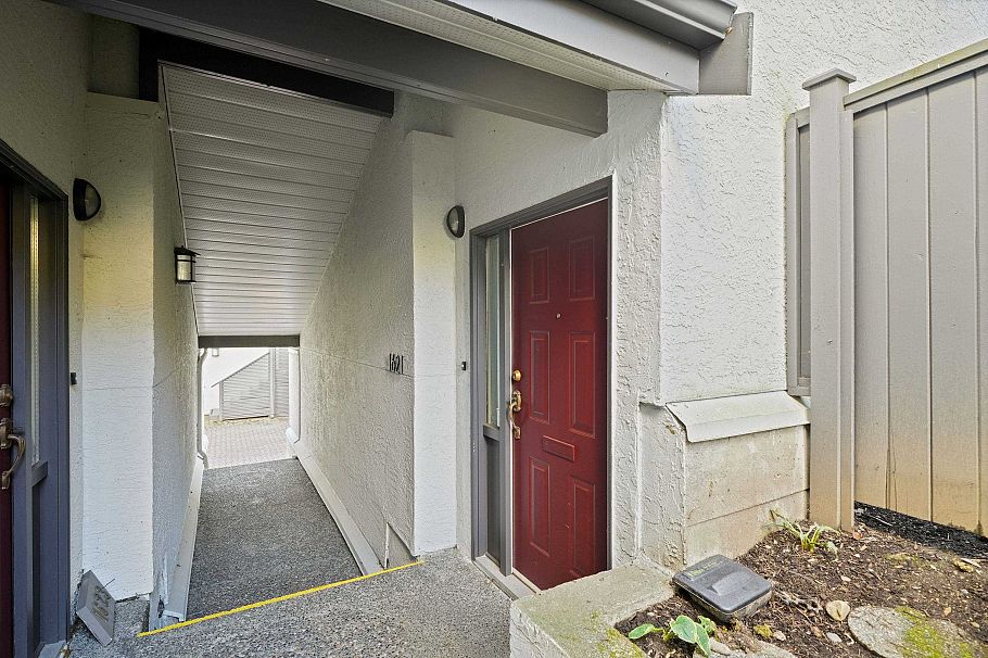 1621 Fell Avenue North Vancouver, BC - 4