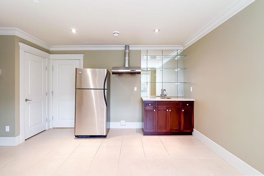 2978 W 21st Avenue Vancouver, BC - 38