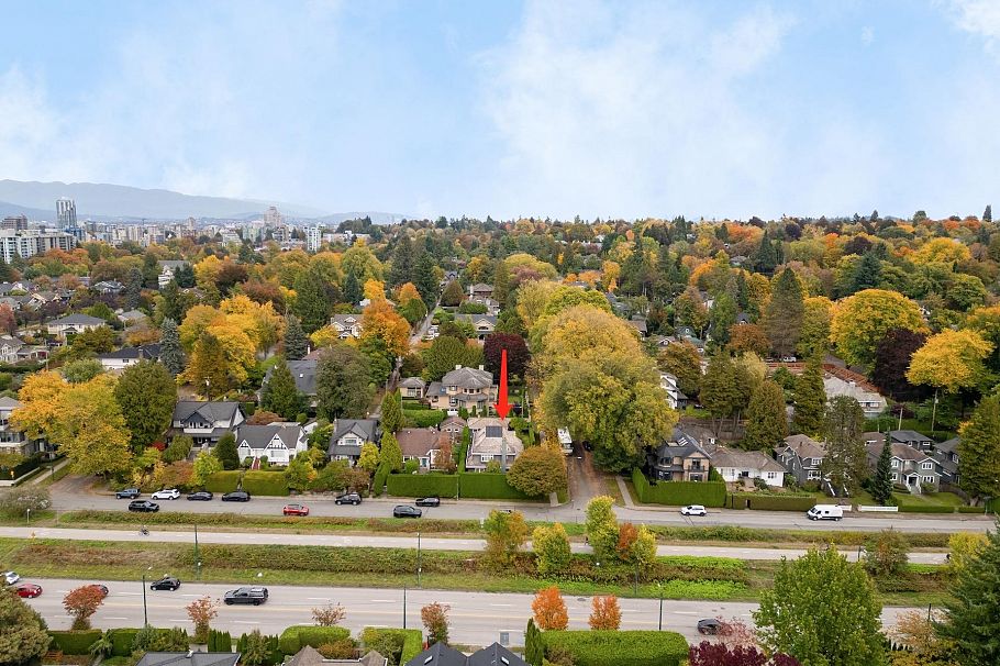 2087 W 18th Avenue Vancouver, BC - 4