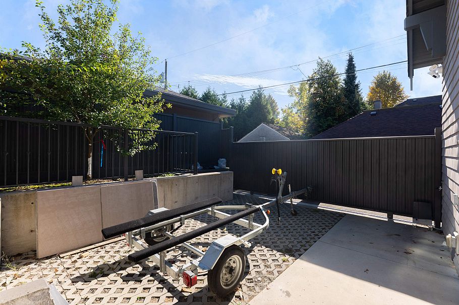 3792 W 34th Avenue Vancouver, BC - 31