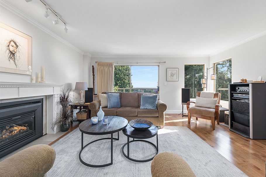 342 E 26th Street North Vancouver, BC - 5