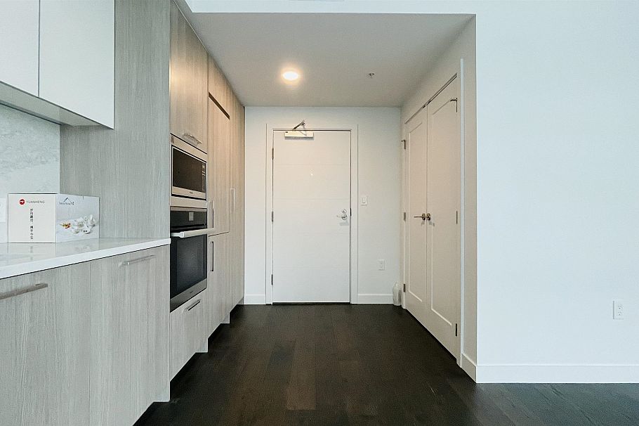 1002 3200 Corvette Way Richmond, BC - 5