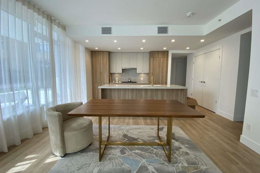 103 2375 Emery Court North Vancouver, BC - 16