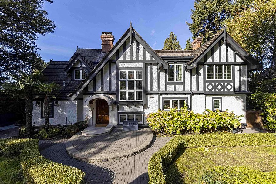 5149 Connaught Drive Vancouver, BC - 1