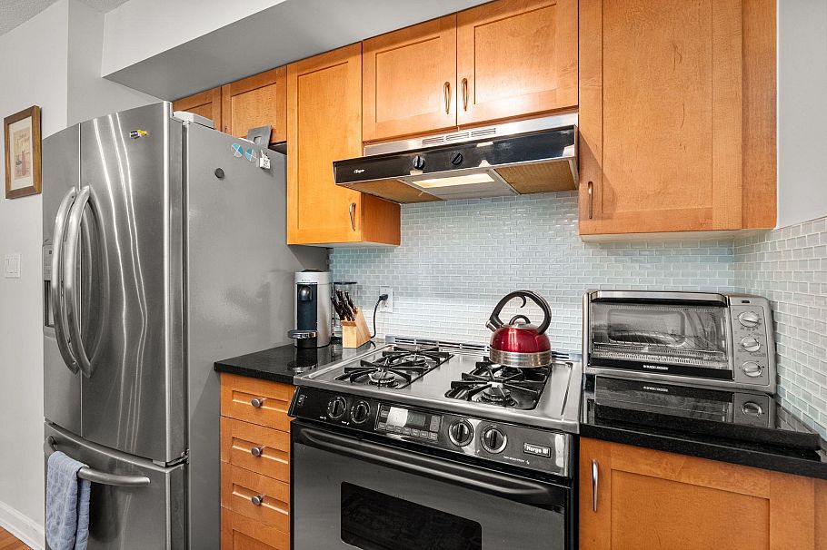 308 2161 W 12th Avenue Vancouver, BC - 13