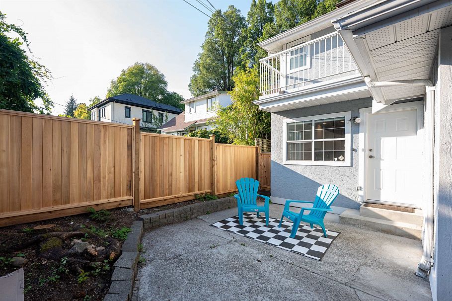 3330 W 21st Avenue Vancouver, BC - 26