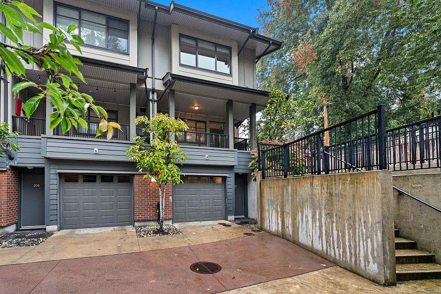 207 2135 Heritage Park Lane North Vancouver, BC - 30