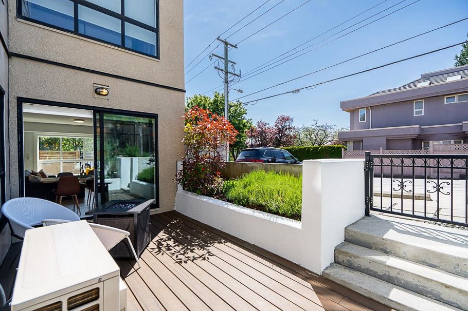 1505 W 60th Avenue West Vancouver, BC - 24
