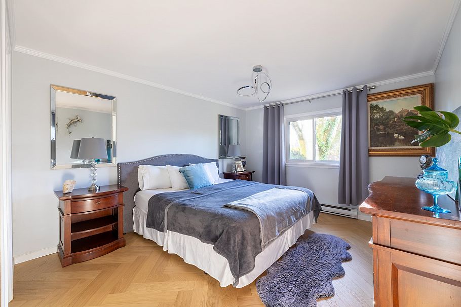 1546 Hope Road North Vancouver, BC - 24