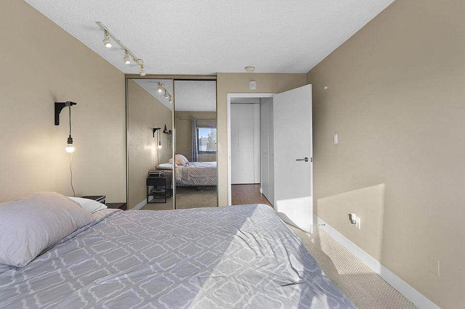 337 340 W 3rd Street North Vancouver, BC - 19