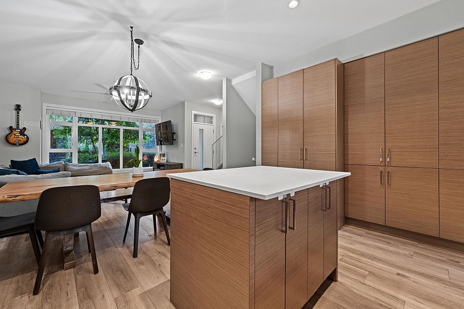 207 2135 Heritage Park Lane North Vancouver, BC - 8