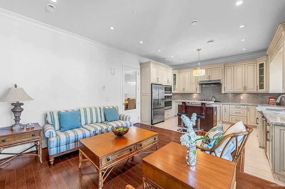 3477 W 20th Avenue Vancouver, BC - 6