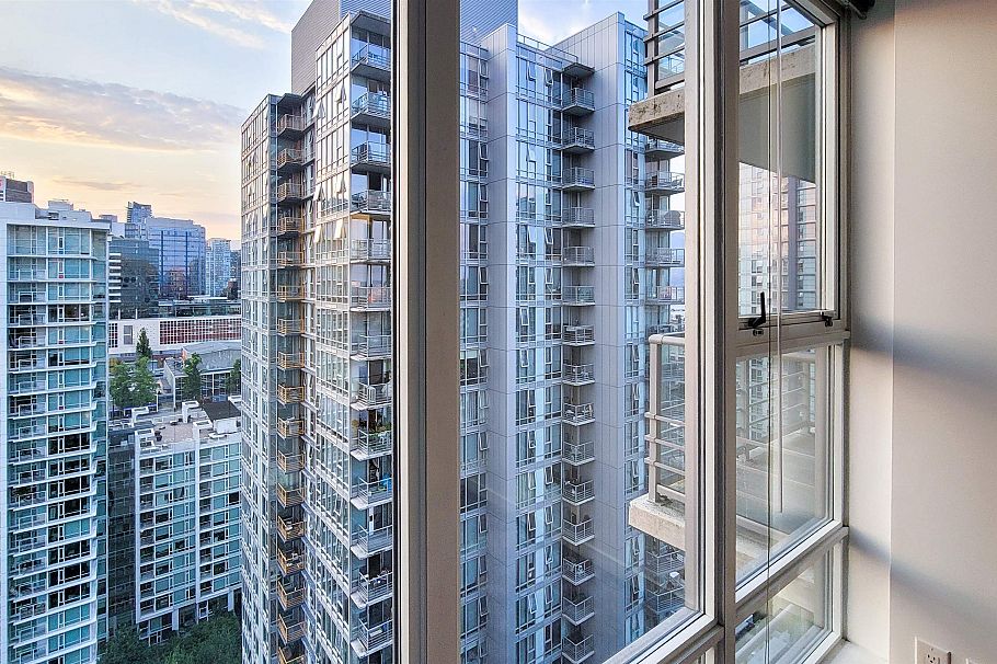 2506 111 W Georgia Street Vancouver, BC - 15