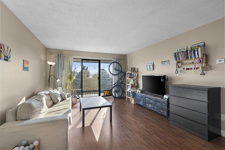 337 340 W 3rd Street North Vancouver, BC - 6