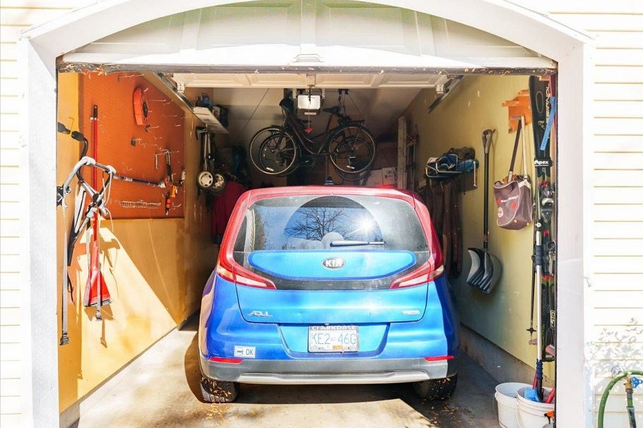 5 3588 Whitney Place Vancouver, BC - 31