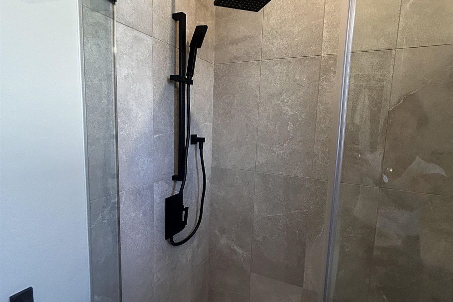 1341 E 21st Avenue Vancouver, BC - 13