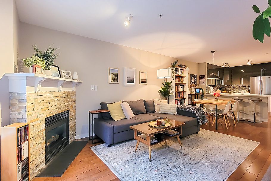 214 3038 Kent Avenue South E Vancouver, BC - 4