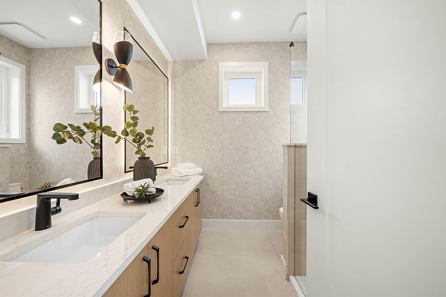 1 312 E 40th Avenue Vancouver, BC - 16