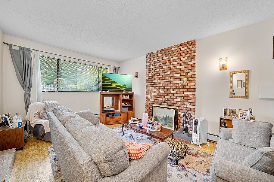 271 E 38th Avenue Vancouver, BC - 30