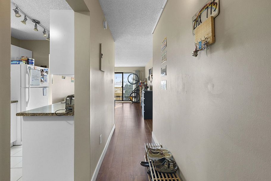 337 340 W 3rd Street North Vancouver, BC - 9