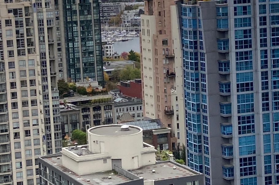 2402 1188 Howe Street Vancouver, BC - 9