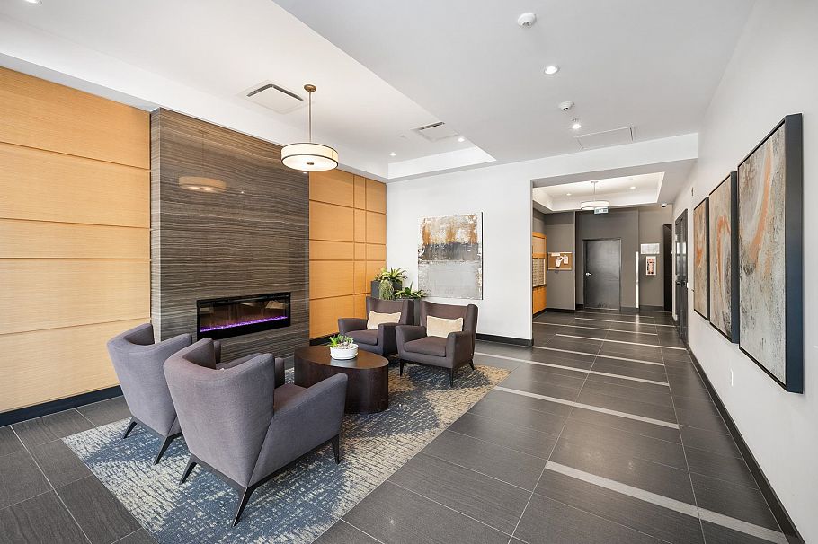 312 123 W 1st Street North Vancouver, BC - 40