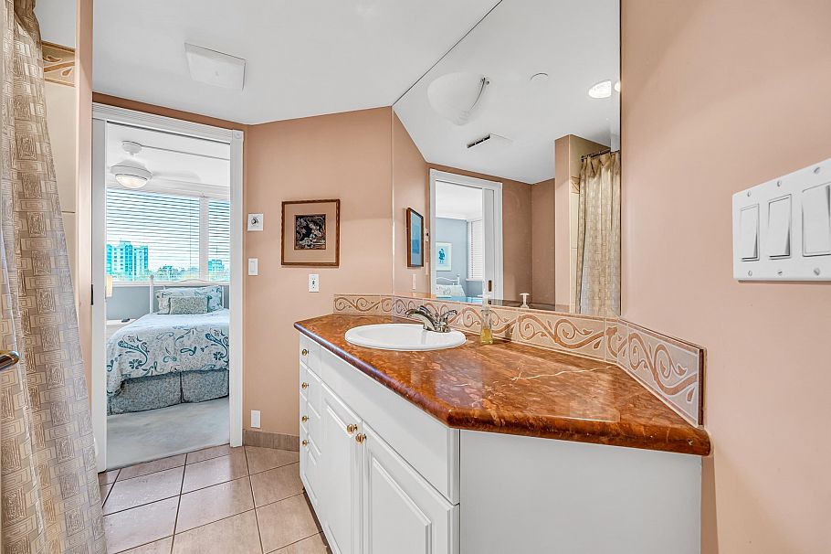 6 1350 W 14th Avenue Vancouver, BC - 11