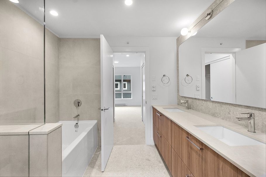 106 2320 Emery Court North Vancouver, BC - 23